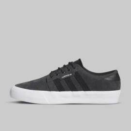 Tenis adidas Seeley XT Hombre